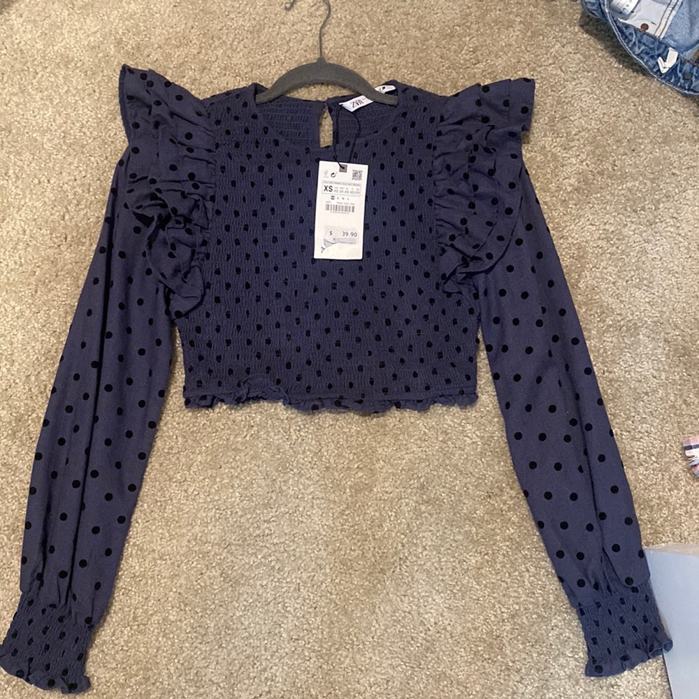 NWT ruffle long sleeve crop top